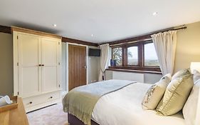 Throstle Nest Farm Guest House Carleton 4* United Kingdom